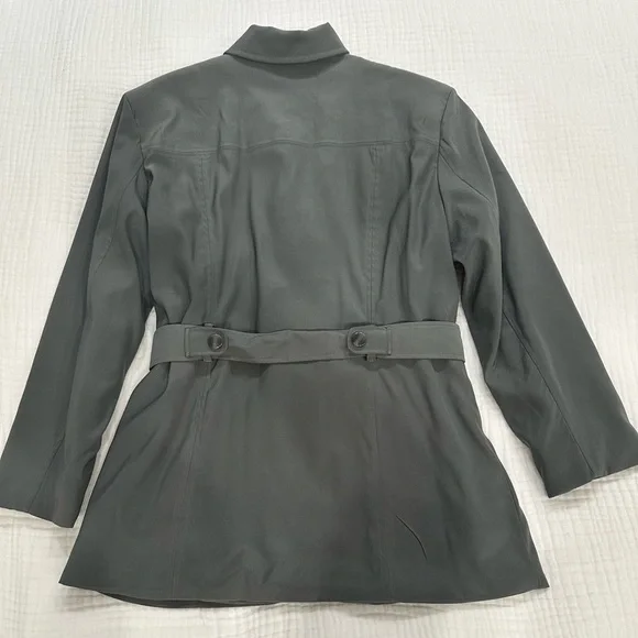 Braetan Gray Women's Blazer with Belt - Picture 2 of 4